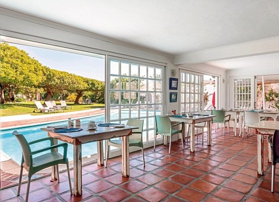 Whale Rock Luxury Lodge
