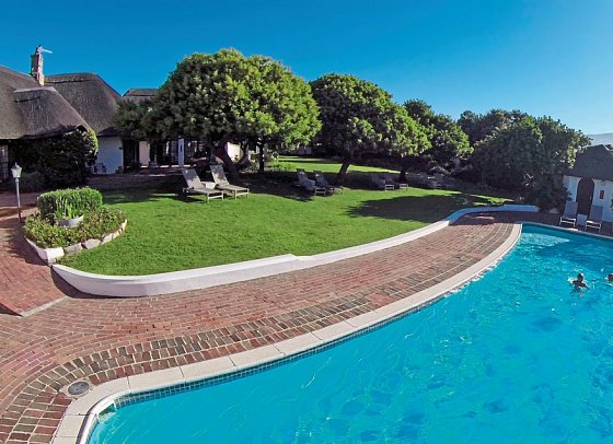 Whale Rock Luxury Lodge
