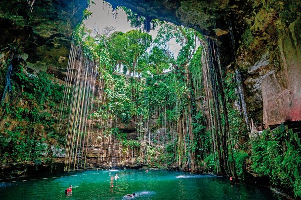 Mayawelten zwischen Vergangenheit & Gegenwart - Cenote von Chichén Itzá