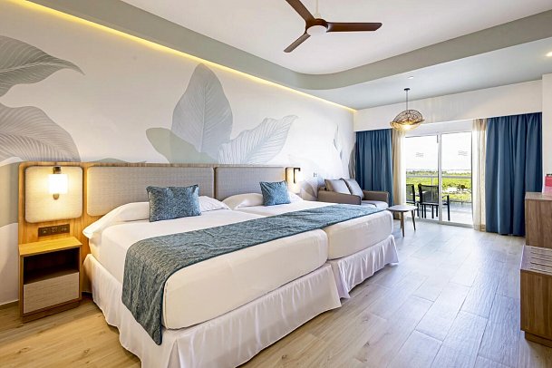 Hotel Riu Ventura - Wohnbeispiel Double Standard Lateral Sea View (Zimmercodierung UGN)