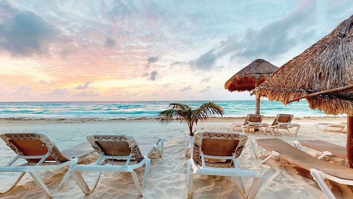 Flamingo Cancun Resort