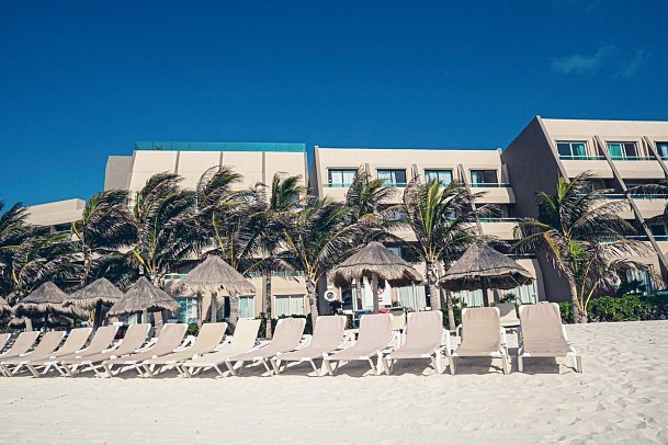 Flamingo Cancun Resort