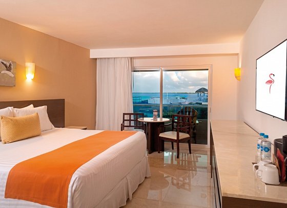 Flamingo Cancun Resort - Wohnbeispiel Deluxe Superior Lagoon View (Zimmercodierung US1)