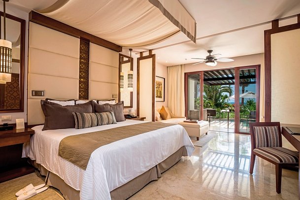 Secrets Playa Mujeres Golf & Spa Resort - Wohnbeispiel Preferred Club Juniorsuite Swim-Out Oceanview (Zimmercodierung JLQ)