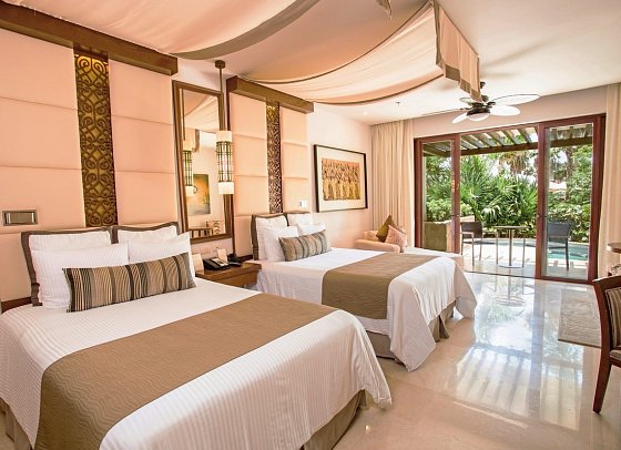 Secrets Playa Mujeres Golf & Spa Resort - Wohnbeispiel Preferred Club Juniorsuite Swim-Out Oceanview (Zimmercodierung JLQ)