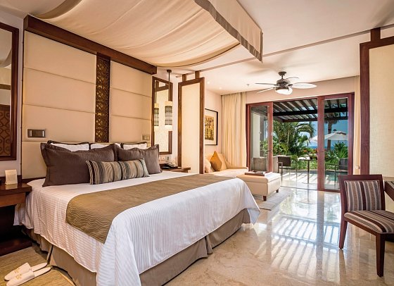 Secrets Playa Mujeres Golf & Spa Resort - Wohnbeispiel Preferred Club Juniorsuite Swim-Out Oceanview (Zimmercodierung JLQ)