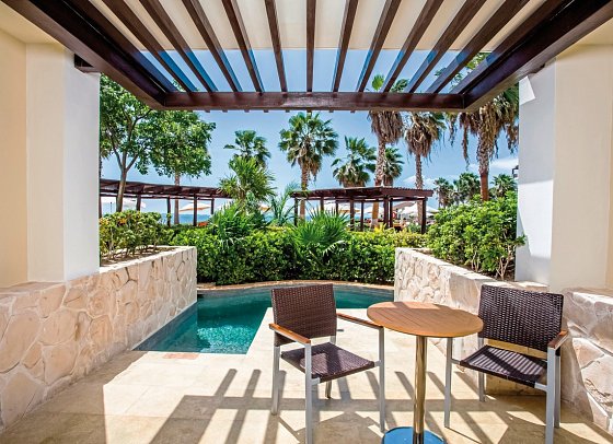 Secrets Playa Mujeres Golf & Spa Resort - Wohnbeispiel Preferred Club Juniorsuite Swim-Out Oceanview (Zimmercodierung JLQ)