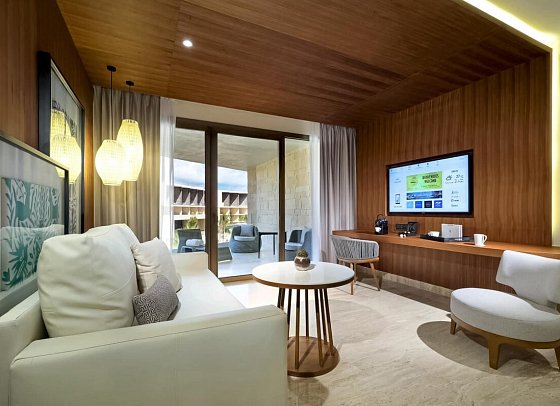TRS Coral Hotel - Wohnbeispiel Juniorsuite Beachside Oceanview (Zimmercodierung J9O)