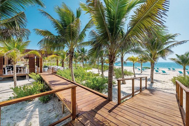 Catalonia Grand Costa Mujeres