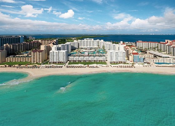 Hilton Cancun Mar Caribe All-inclusive Resort