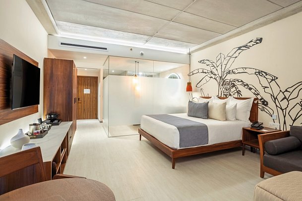 Hyatt Vivid Grand Island