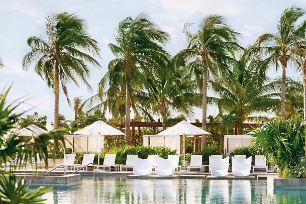 SLS Playa Mujeres