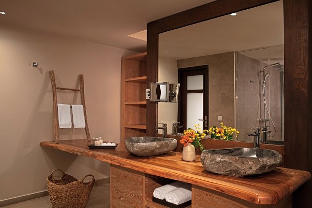 Zoëtry Curaçao Resort & Spa - Wohnbeispiel Mastersuite (Bad) (Zimmercodierungen W1G, W2G, W1P & W2P)