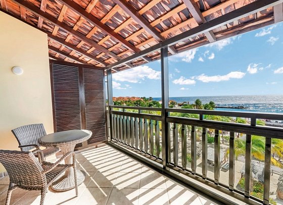 LionsDive Beach Resort - Wohnbeispiel Oceanfront (Zimmercodierung UBO)