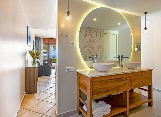 LionsDive Beach Resort - Wohnbeispiel Beachfront Cabana (Zimmercodierung BB1)