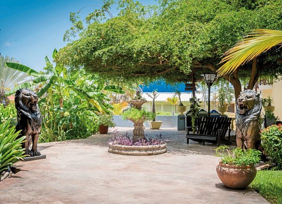 LionsDive Beach Resort