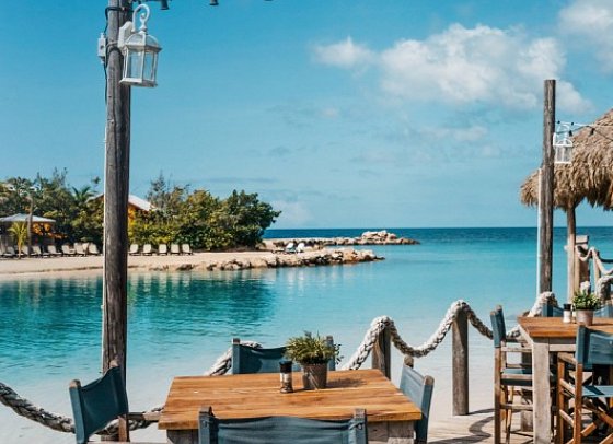LionsDive Beach Resort - Restaurant Hemingway