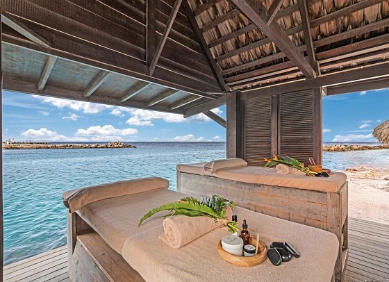LionsDive Beach Resort