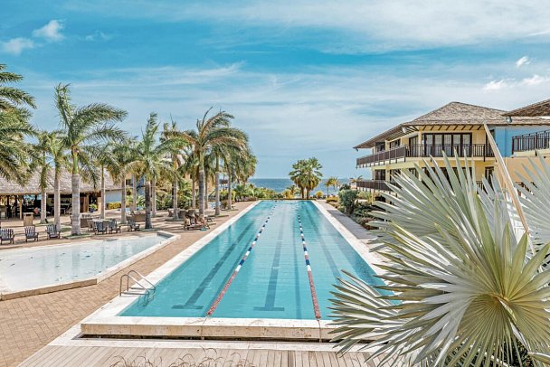 LionsDive Beach Resort