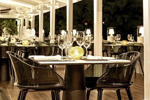 Papagayo Beach Resort