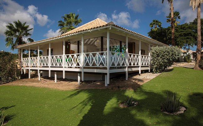 Papagayo Beach Resort