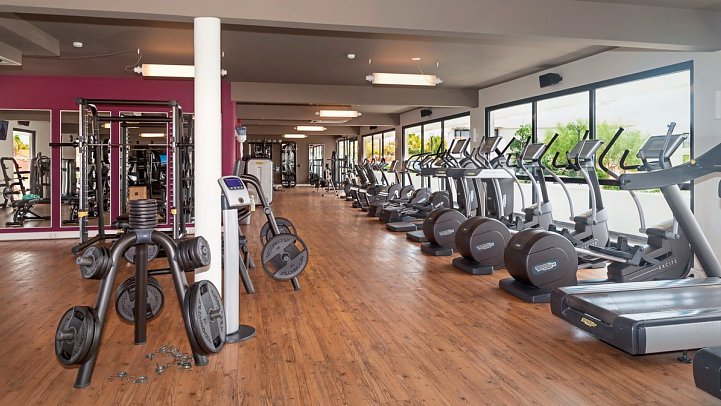 Papagayo Beach Resort