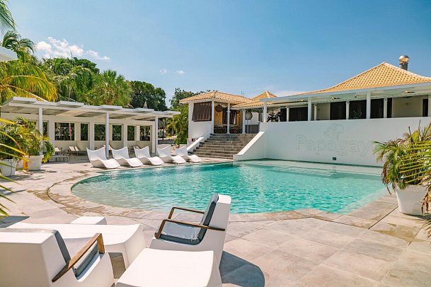 Papagayo Beach Resort
