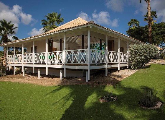Papagayo Beach Resort