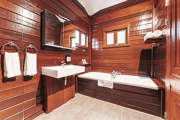 The Kontiki - Wohnbeispiel Tropical Superior (Zimmercodierung WB1)