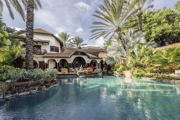 Baoase Luxury Resort