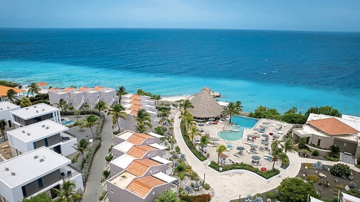 Coral Estate Luxury Resort