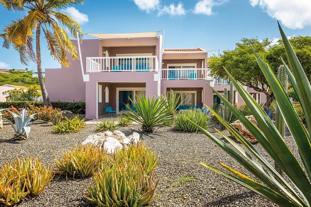 Coral Estate Luxury Resort