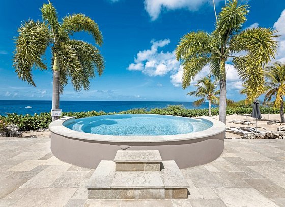 Coral Estate Luxury Resort