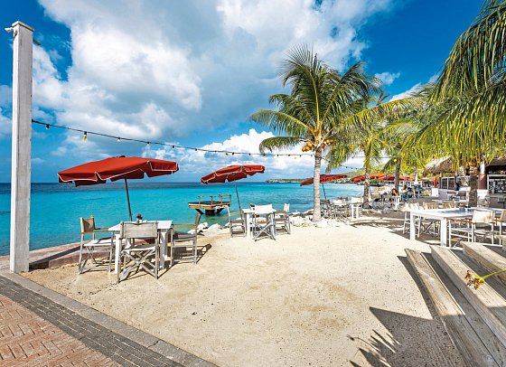 Coral Estate Luxury Resort