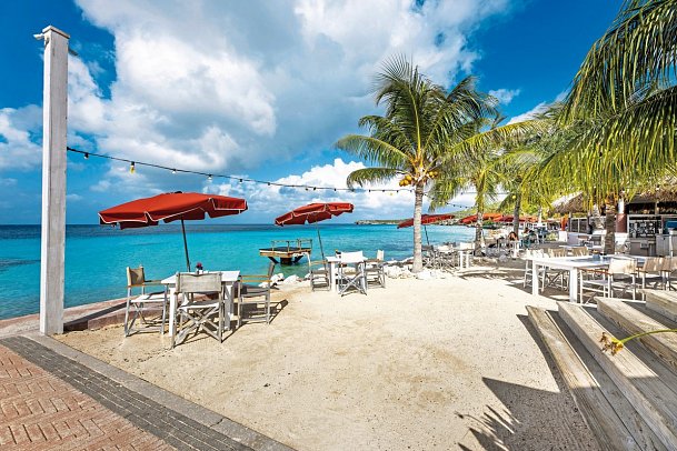 Coral Estate Luxury Resort