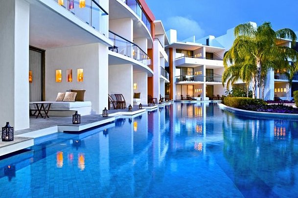 Secrets Aura Cozumel