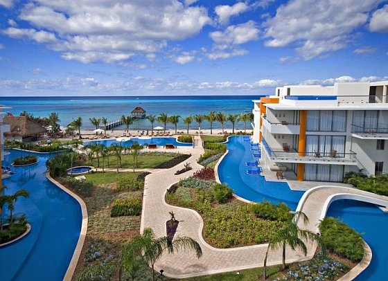 Secrets Aura Cozumel