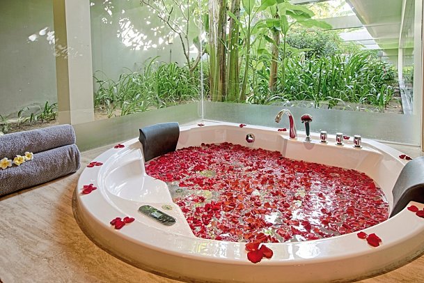 Pullman Danang Beach Resort