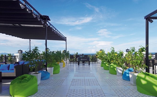 Bliss Hoi An Beach Resort & Wellness - Rooftop-Bar