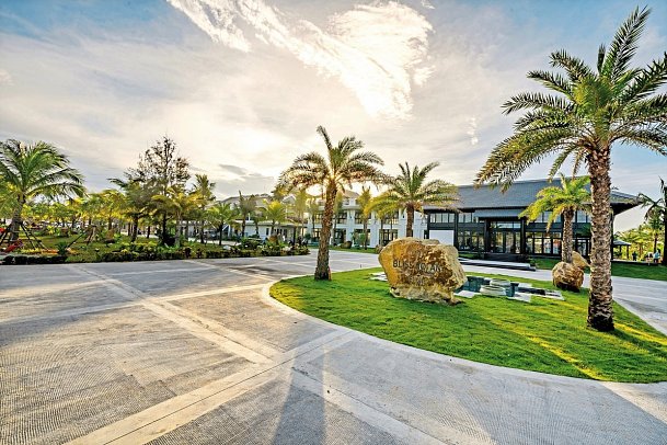 Bliss Hoi An Beach Resort & Wellness