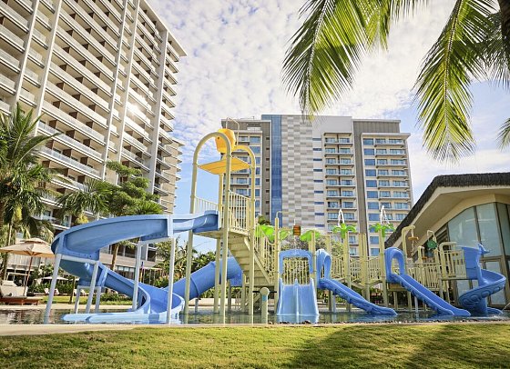New World Hoiana Beach Resort