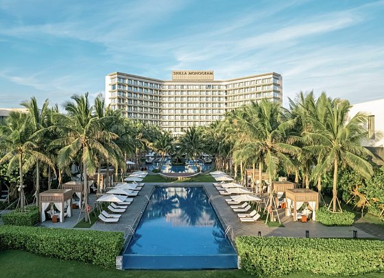 Shilla Monogram Danang