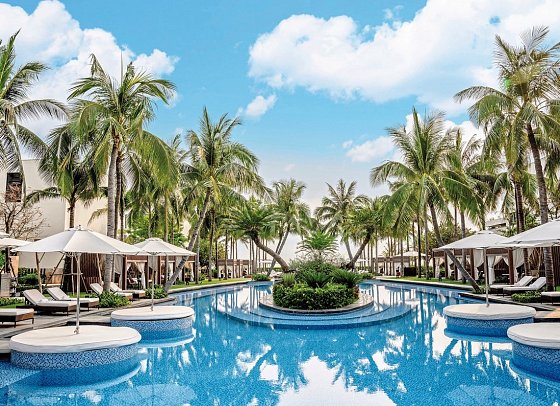 Shilla Monogram Danang