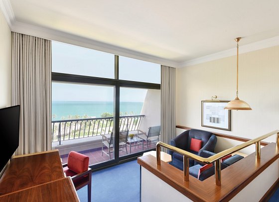 Sheraton Grand Doha Resort & Convention Hotel - Wohnbeispiel Deluxe Sea View (Zimmercodierung UDM)