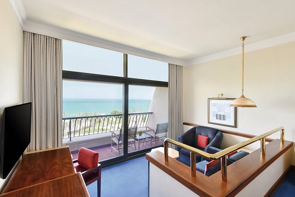 Sheraton Grand Doha Resort & Convention Hotel - Wohnbeispiel Deluxe Sea View (Zimmercodierung UDM)