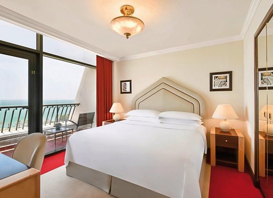 Sheraton Grand Doha Resort & Convention Hotel - Wohnbeispiel Juniorsuite (Zimmercodierung JL1)