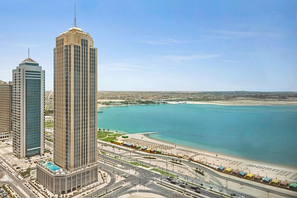 Wyndham Grand Doha Westbay Beach