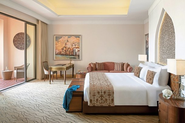Marsa Malaz Kempinski The Pearl Doha - Wohnbeispiel Deluxe Pool View (Zimmercodierung UDP)