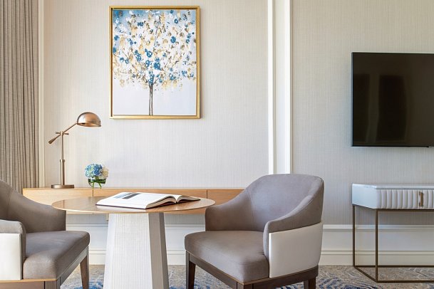The St. Regis Doha - Wohnbeispiel Grand Deluxe Sea View (Zimmercodierung UD2)