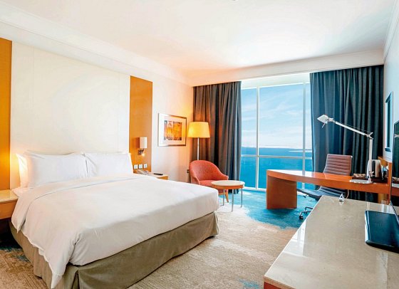 Hilton Doha Hotel - Wohnbeispiel Deluxe Sea View (Zimmercodierung UDM)